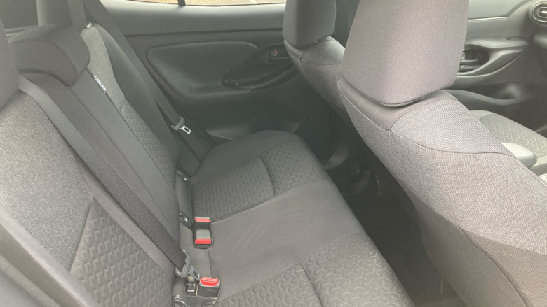 Toyota Yaris Cross 1.5 Hybrid Design 5dr CVT Hybrid Estate